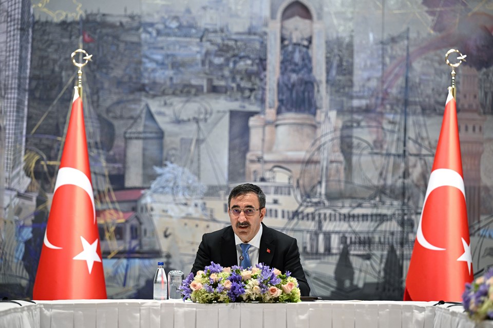 Cumhurbaşkanı Yardımcısı Yılmaz, İstanbul'da iş dünyası temsilcileriyle görüştü - 2