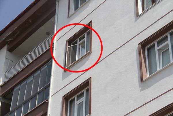 Konya'da 10 yaşındaki çocuk apartmandan düşerek hayatını kaybetti